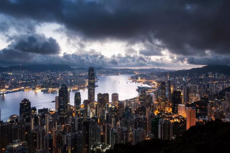中指研究院：2023年TOP100房企销售总额为62791亿元 同比下降173%