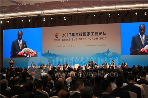 互联网配资炒股网站：高杠杆下的风险与机遇
